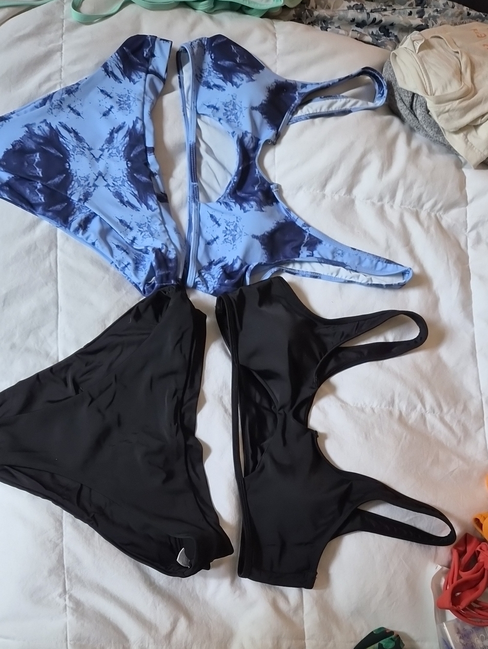 XL Blue Tie-Dye & Black Two-Piece Women's Swim Sets